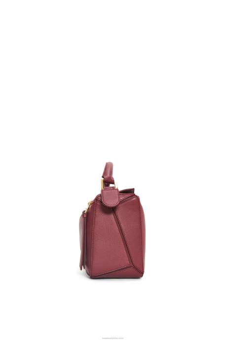 Loewe mujer bolso puzzle pequeño de piel de becerro clásica LP64544 baya silvestre