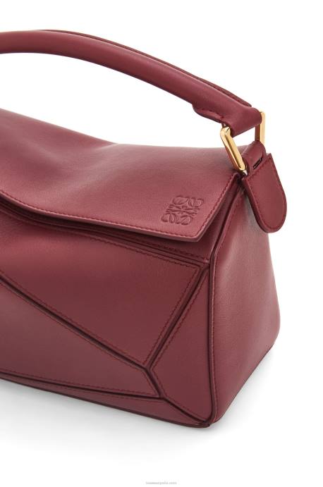 Loewe mujer bolso puzzle pequeño de piel de becerro clásica LP64544 baya silvestre