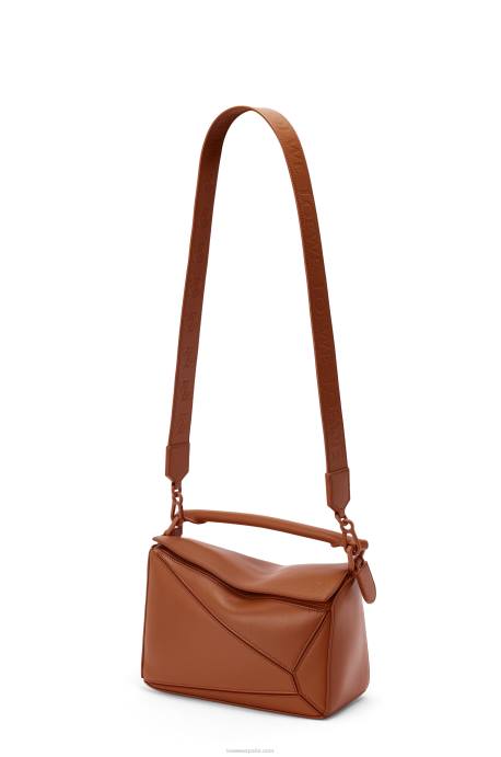 Loewe mujer bolso puzzle pequeño de piel de becerro satinada LP64470 pacana