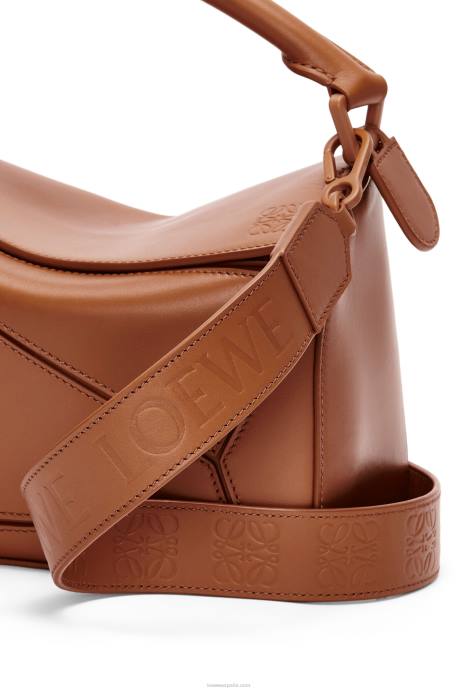 Loewe mujer bolso puzzle pequeño de piel de becerro satinada LP64470 pacana