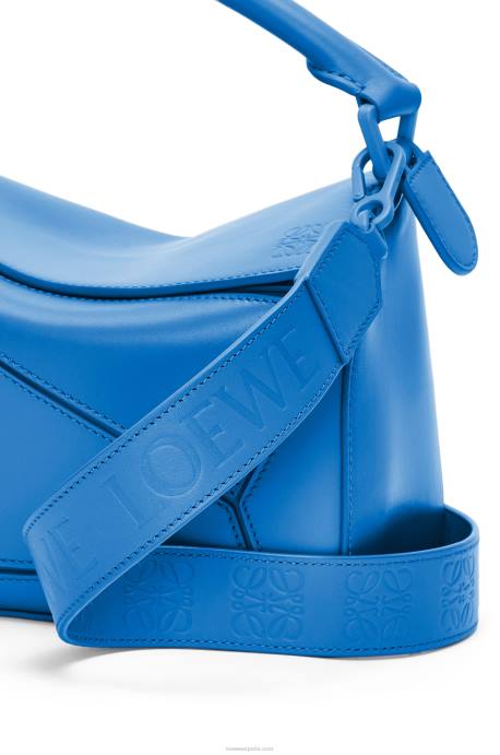 Loewe mujer bolso puzzle pequeño de piel de becerro satinada LP64480 buceo azul