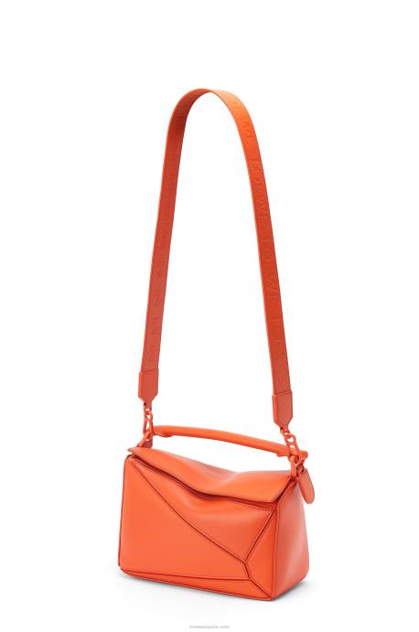 Loewe mujer bolso puzzle pequeño de piel de becerro satinada LP64491 naranja
