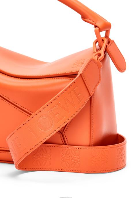 Loewe mujer bolso puzzle pequeño de piel de becerro satinada LP64491 naranja