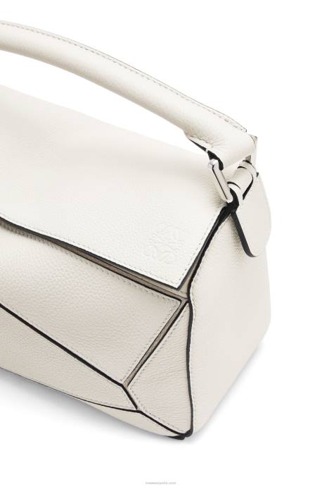 Loewe mujer bolso puzzle pequeño de suave piel de becerro granulada LP64367 blanco suave