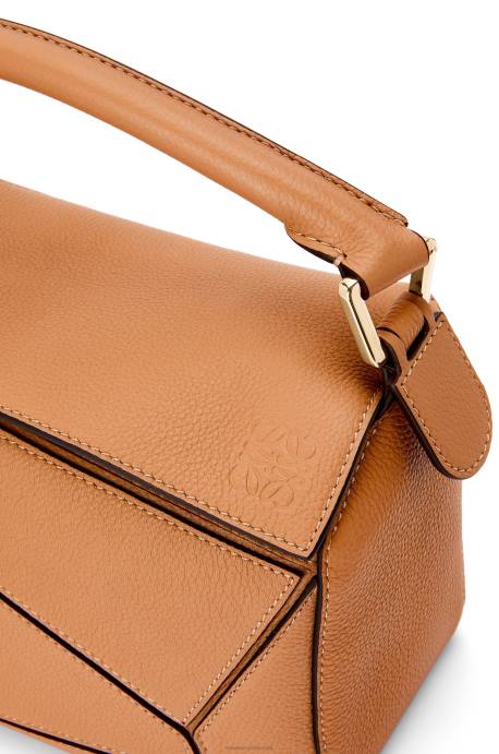 Loewe mujer bolso puzzle pequeño de suave piel de becerro granulada LP64368 caramelo ligero