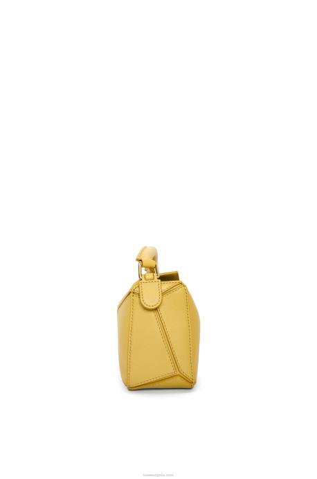 Loewe mujer minibolso puzzle de piel de becerro clásica LP64201 ocre brillante