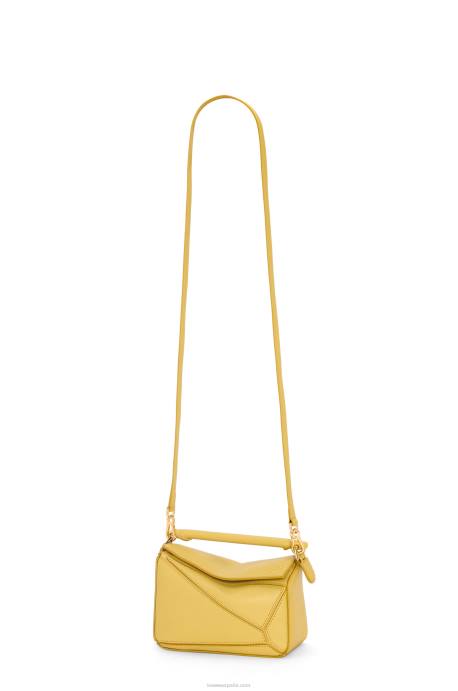 Loewe mujer minibolso puzzle de piel de becerro clásica LP64201 ocre brillante
