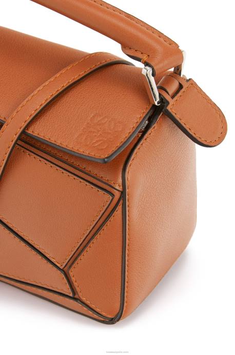Loewe mujer minibolso puzzle de piel de becerro clásica LP64214 broncearse