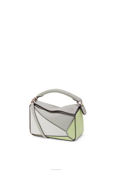 Loewe mujer minibolso puzzle de piel de becerro clásica LP64257 gris ceniza/celadón claro