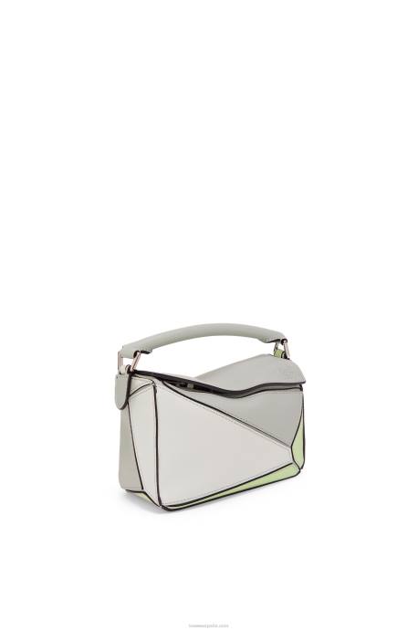 Loewe mujer minibolso puzzle de piel de becerro clásica LP64257 gris ceniza/celadón claro