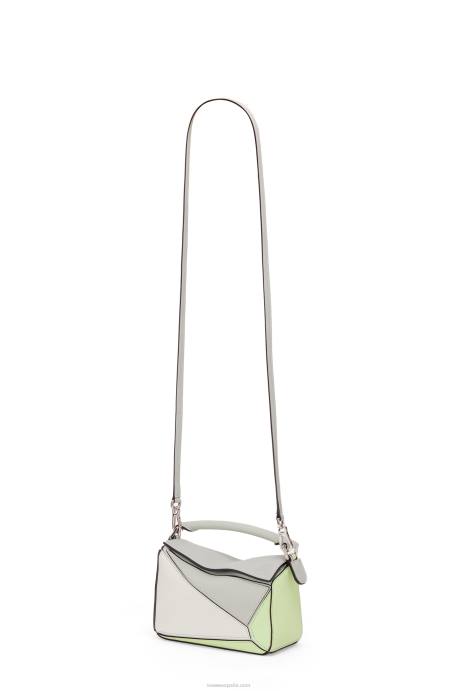 Loewe mujer minibolso puzzle de piel de becerro clásica LP64257 gris ceniza/celadón claro