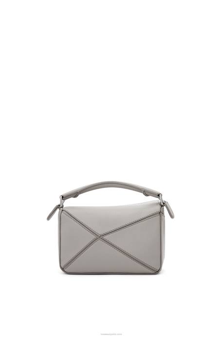 Loewe mujer minibolso puzzle de piel de becerro clásica LP64314 Perla gris