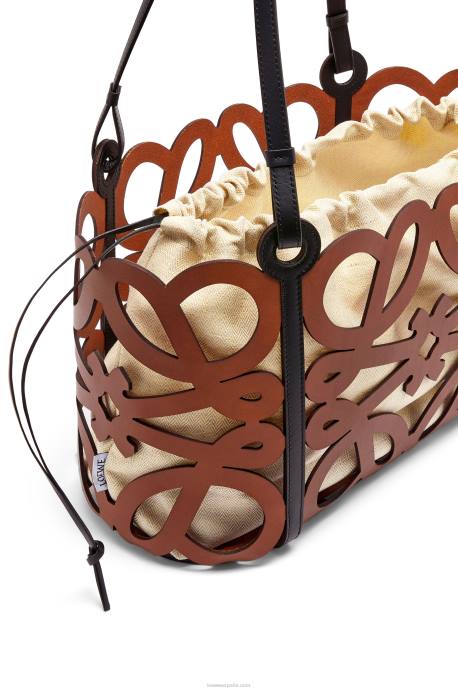 Loewe mujer bolso shopper con anagrama recortado de piel de becerro LP64127 broncearse