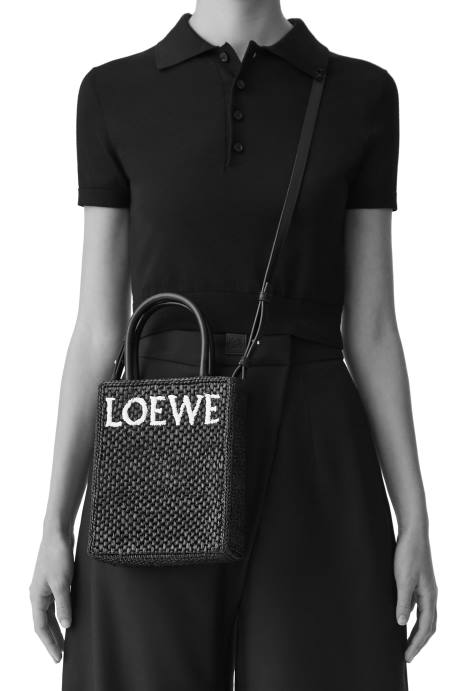 Loewe mujer bolso tote estándar a5 en rafia LP6474 natural/negro