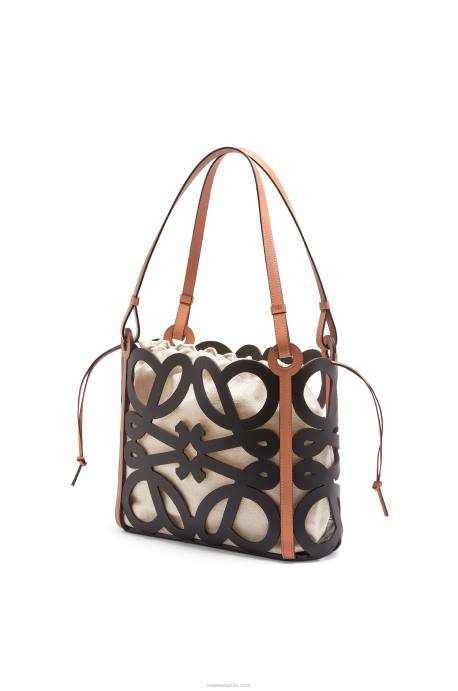 Loewe mujer bolso tote pequeño con anagrama recortado de piel de becerro LP64126 negro