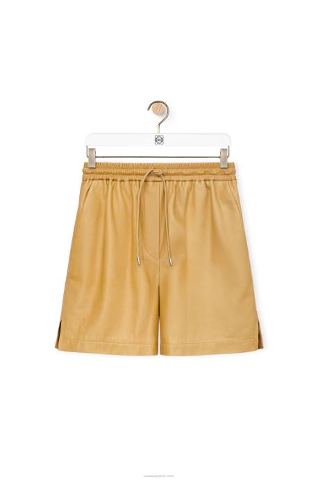 Loewe mujer shorts elásticos en napa LP641114 arena/mantequilla