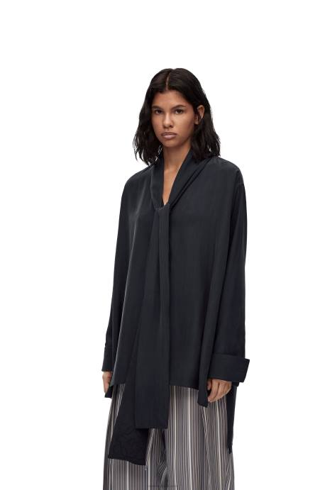 Loewe mujer Blusa de seda con solapa y anagrama LP64917 azul profundo