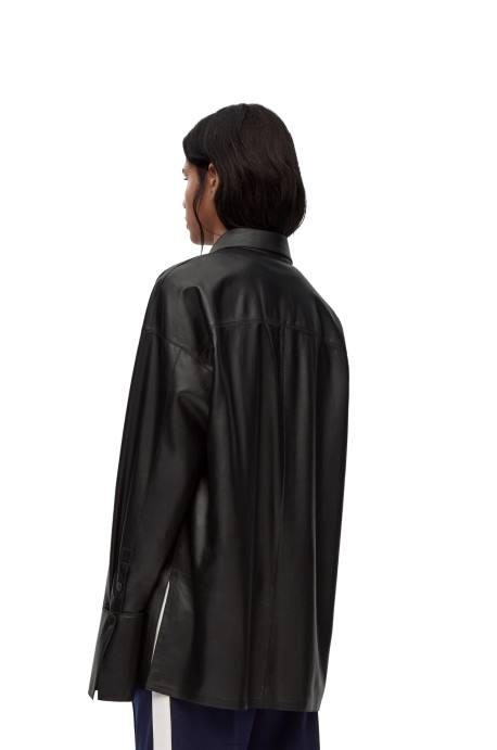 Loewe mujer camisa deconstruida de piel de cordero napa LP64887 negro