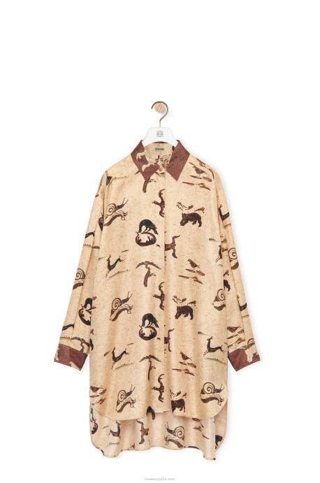 Loewe mujer camisa oversize de seda con estampado animal LP64929 beige claro/marrón