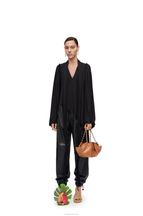 Loewe mujer top asimétrico de jersey de crepé de viscosa LP64881 negro