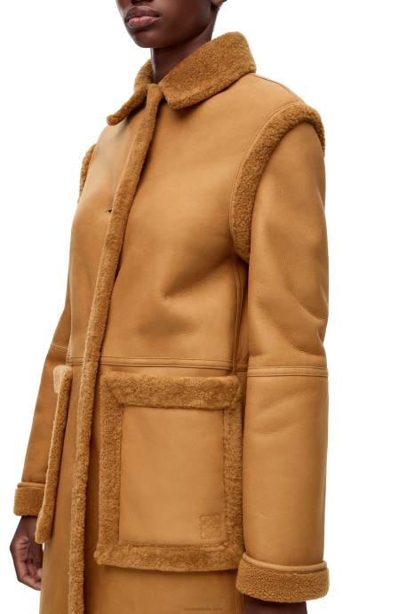 Loewe mujer abrigo de piel de oveja LP641122 caramelo