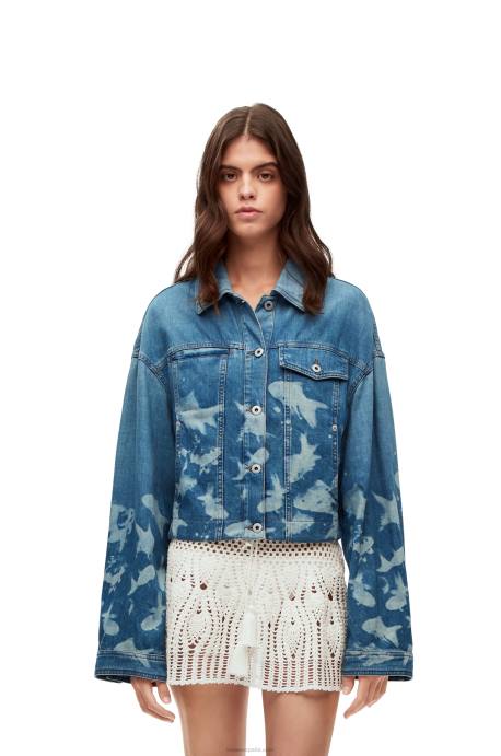 Loewe mujer chamarra corta de pescado en denim LP641169 azul claro/blanco