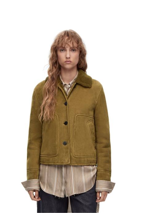 Loewe mujer chaqueta corta de borrego LP641125 verde caqui