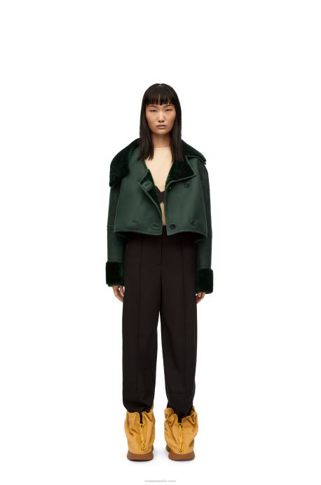 Loewe mujer chaqueta deconstruida de borrego LP641132 botella verde