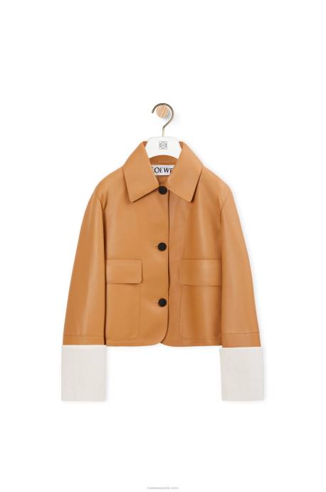 Loewe mujer chaqueta vuelta de piel de cordero napa LP641133 cálido desierto