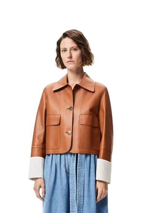 Loewe mujer chaqueta vuelta de piel de cordero napa LP641136 broncearse