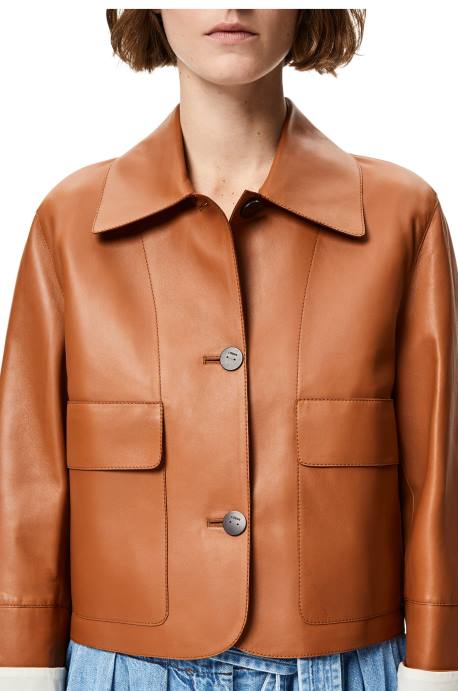 Loewe mujer chaqueta vuelta de piel de cordero napa LP641136 broncearse