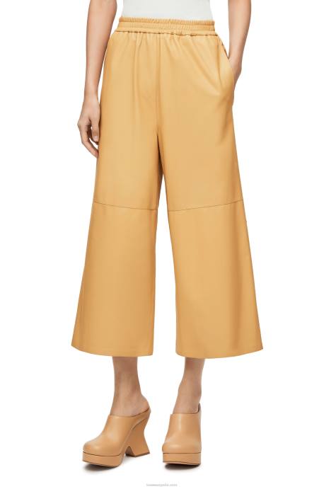 Loewe mujer pantalones capri de napa LP641113 arena/mantequilla