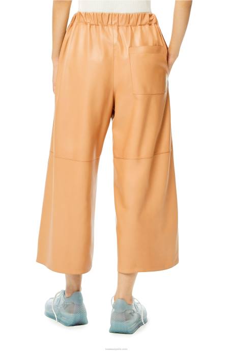 Loewe mujer pantalones capri elásticos LP641146 manteca