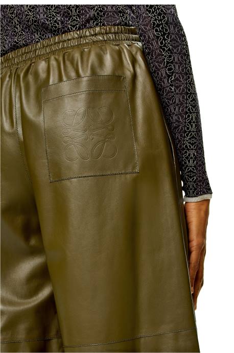 Loewe mujer pantalones tobilleros de napa de cordero LP641140 verde caqui oscuro