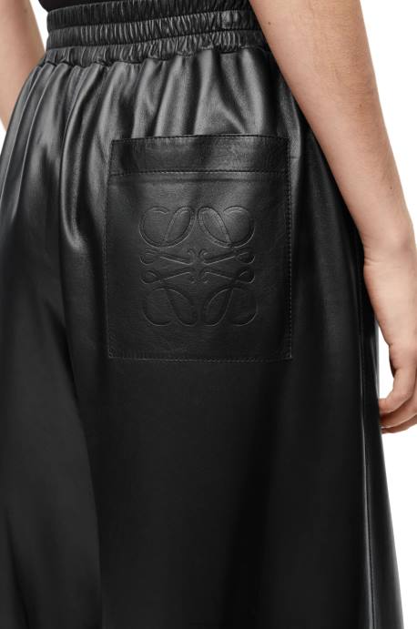Loewe mujer pantalones tobilleros de napa de cordero LP641141 negro