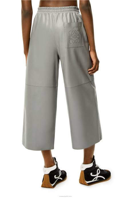 Loewe mujer pantalones tobilleros de napa de cordero LP641143 gris