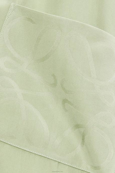 Loewe mujer blusa de pijama con anagrama en seda LP64911 Verde pálido