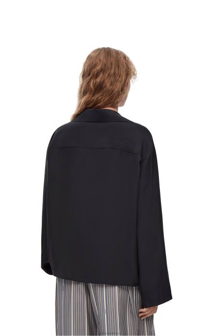 Loewe mujer blusa de pijama con anagrama en seda LP64927 azul profundo