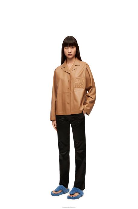 Loewe mujer blusa de pijama de napa de cordero LP64932 caramelo