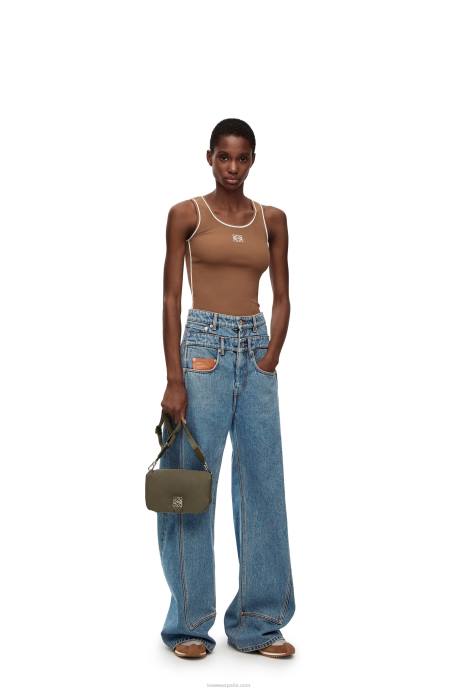 Loewe mujer vaqueros de cintura alta en denim LP641202 mezclilla azul medio