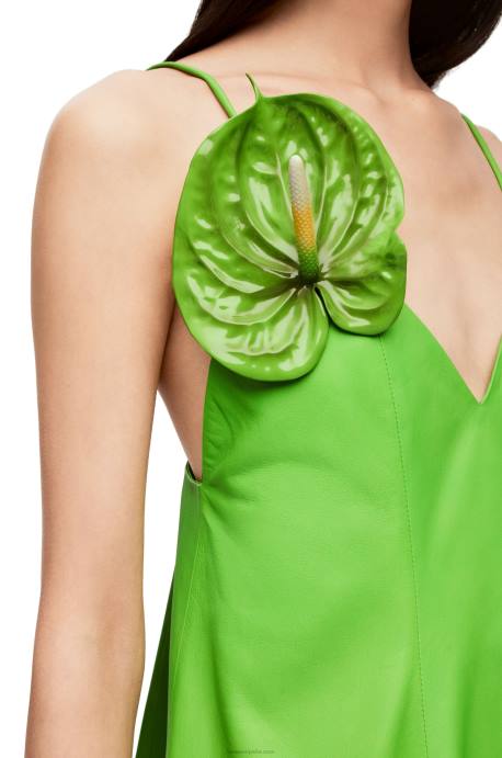 Loewe mujer vestido de tirantes en napa anthurium LP641067 verde flúor