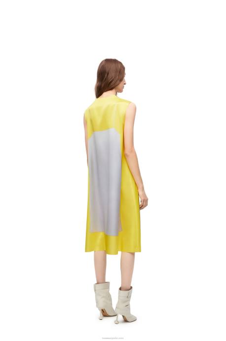 Loewe mujer vestido evasé de satén técnico LP641033 amarillo/gris