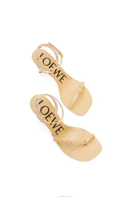 Loewe mujer Sandalia stiletto petal de piel de cordero LP64676 corrector medio