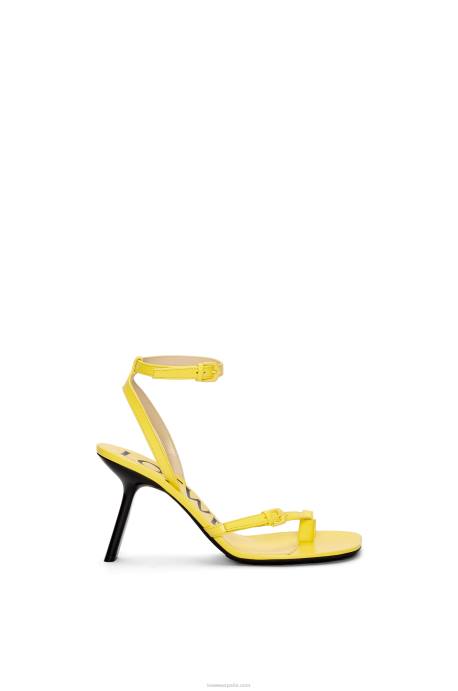Loewe mujer Sandalia stiletto petal de piel de cordero LP64678 amarillo acacia