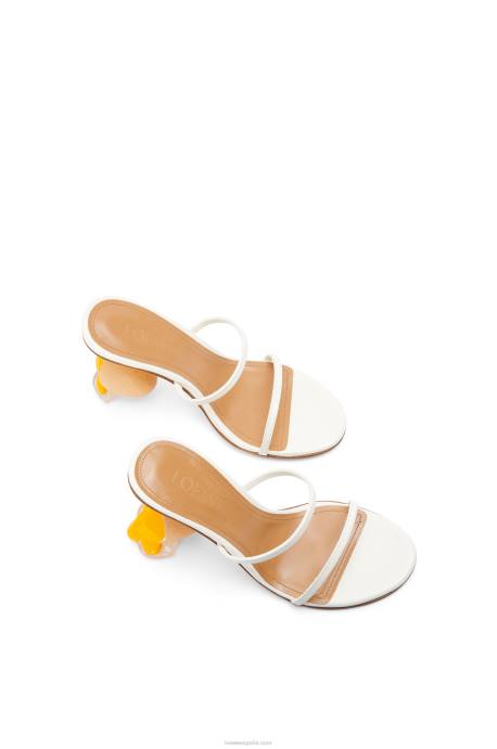 Loewe mujer sandalia huevo roto en piel de cabra LP64715 blanco/naturaleza