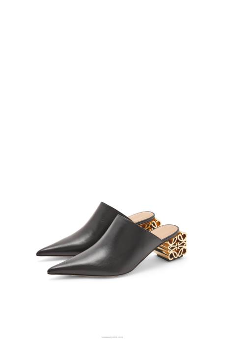 Loewe mujer Mule con tacón anagrama de piel de becerro LP64764 negro