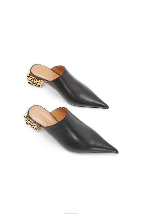 Loewe mujer Mule con tacón anagrama de piel de becerro LP64764 negro