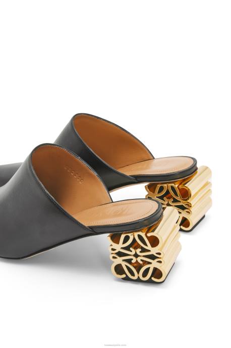 Loewe mujer Mule con tacón anagrama de piel de becerro LP64764 negro
