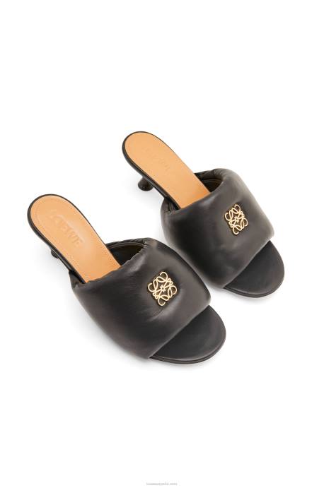 Loewe mujer Mules acolchados con anagrama de piel de cordero LP64755 negro