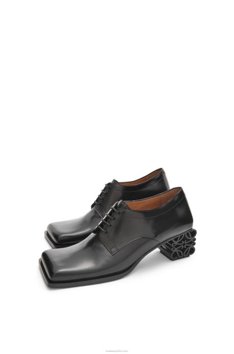 Loewe mujer Zapatos brogue con anagrama en piel de becerro LP64768 negro